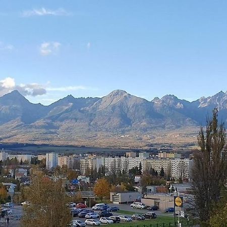 Apartman Mikaela 68 M2 Poprad Buitenkant foto