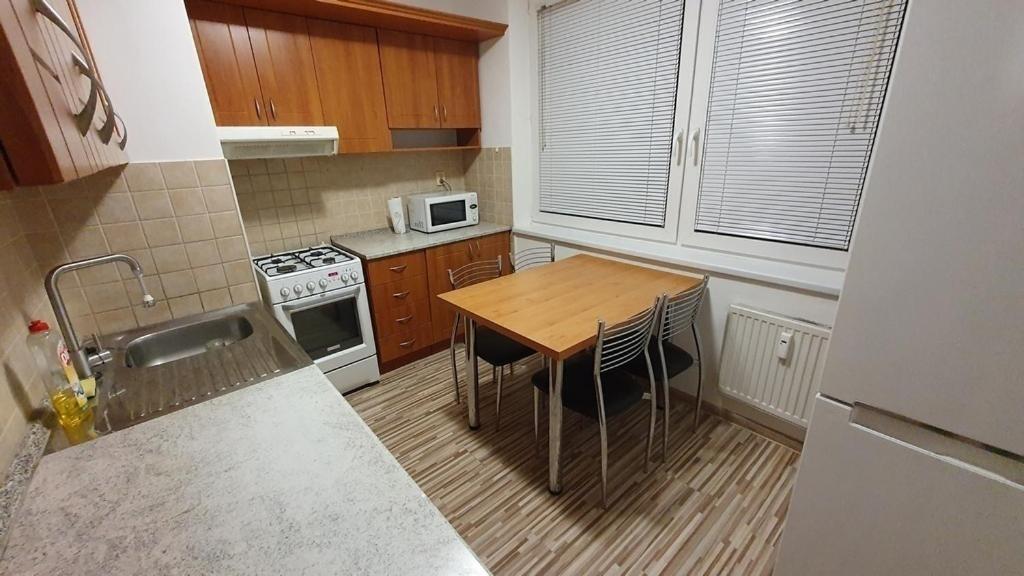 Apartman Mikaela 68 M2 Poprad Buitenkant foto